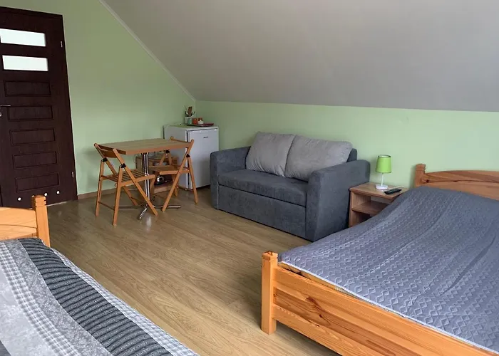 Zielony Zakatek Domki I Pokoje 661-038-537